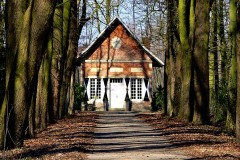 Burg Hülshoff | Teehaus im Wald hinter der Gartenanlage