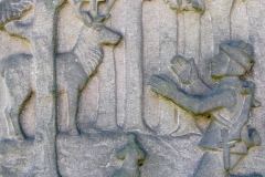 © „Burgen in Westfalen” | Relief in der Vorburg