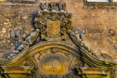 Schloss Westerwinkel | Wappen über Portal am Hauptschloss