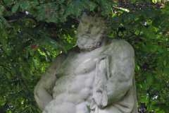 [1] Statue an der Burgallee | Herkules